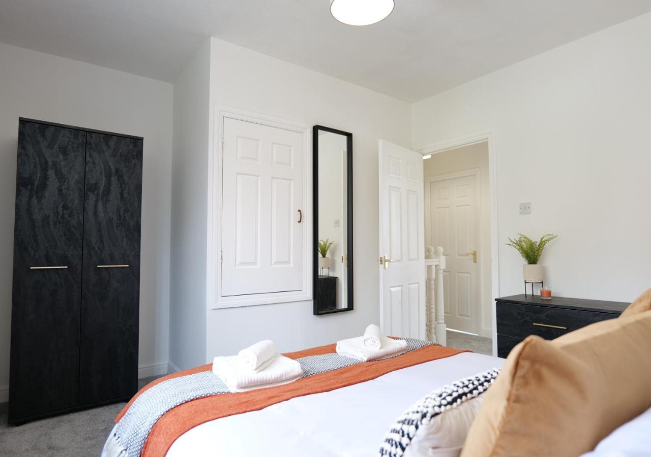 Modern Spark Home With Parking, Garden, Wi-Fi Μπέρμιγχαμ Εξωτερικό φωτογραφία