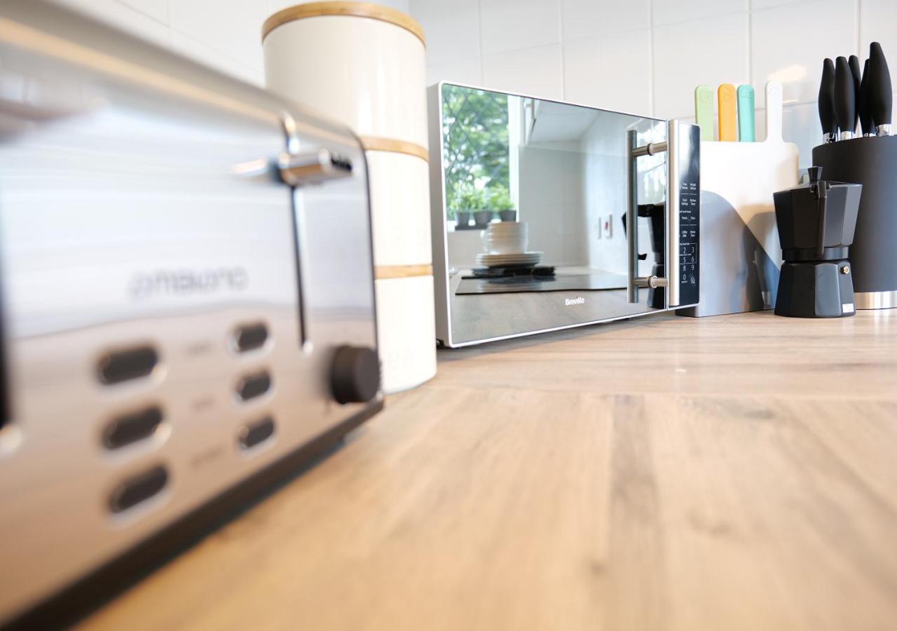 Modern Spark Home With Parking, Garden, Wi-Fi Μπέρμιγχαμ Εξωτερικό φωτογραφία