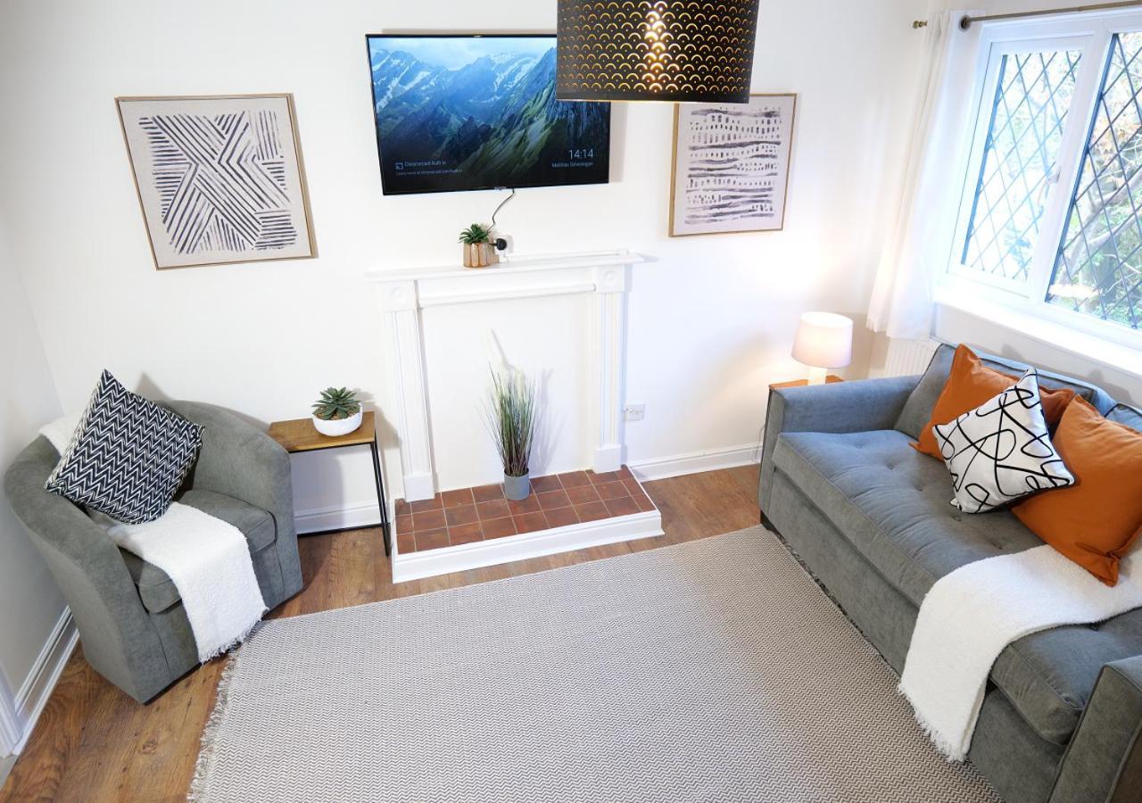 Modern Spark Home With Parking, Garden, Wi-Fi Μπέρμιγχαμ Εξωτερικό φωτογραφία