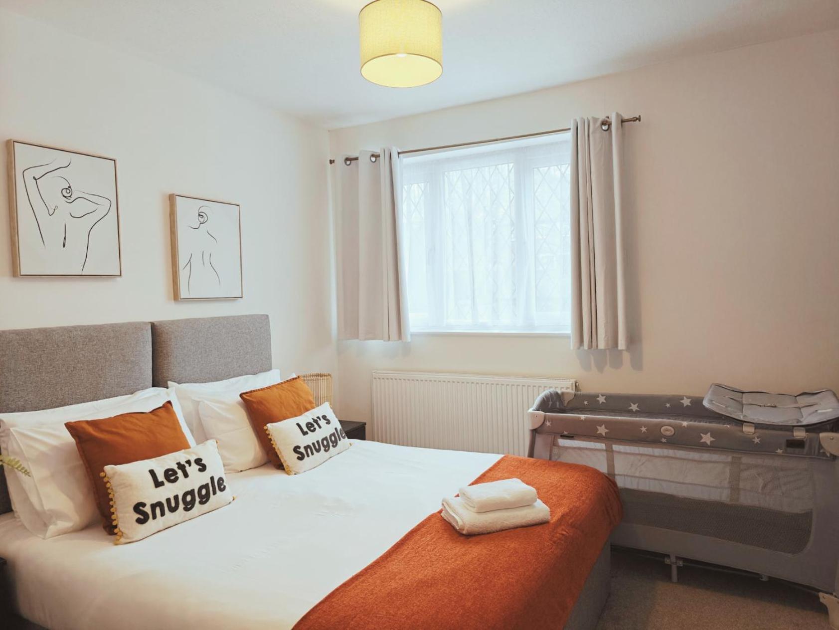 Modern Spark Home With Parking, Garden, Wi-Fi Μπέρμιγχαμ Εξωτερικό φωτογραφία