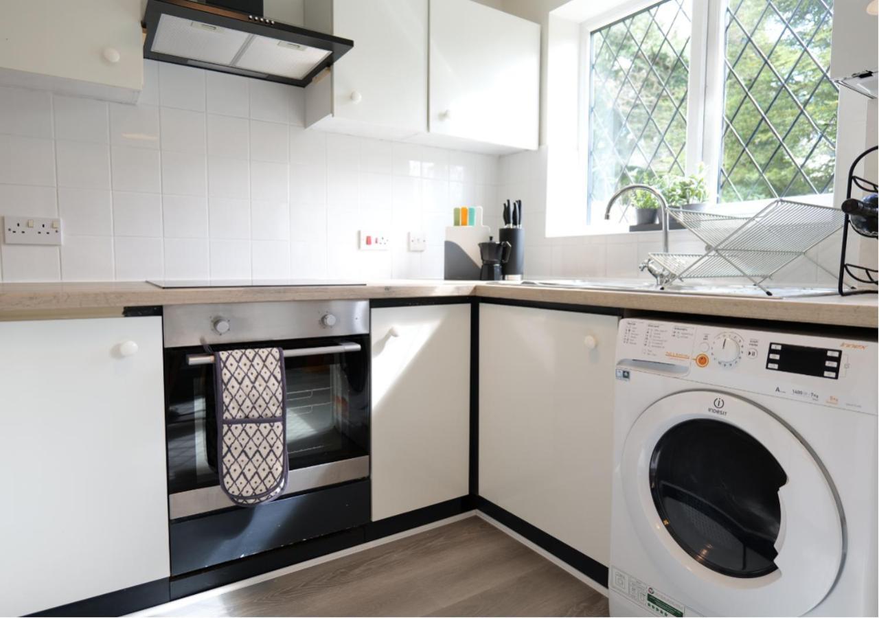 Modern Spark Home With Parking, Garden, Wi-Fi Μπέρμιγχαμ Εξωτερικό φωτογραφία