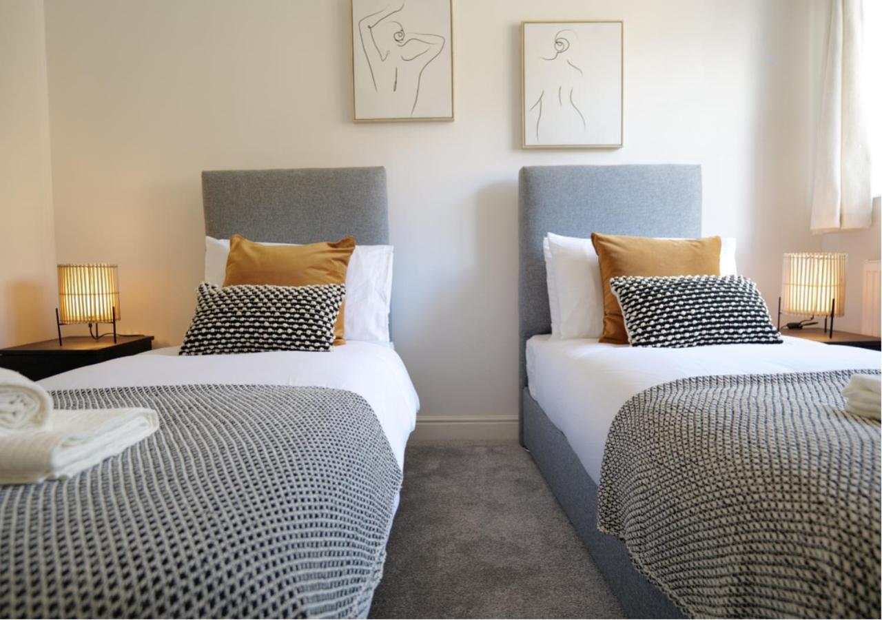 Modern Spark Home With Parking, Garden, Wi-Fi Μπέρμιγχαμ Εξωτερικό φωτογραφία